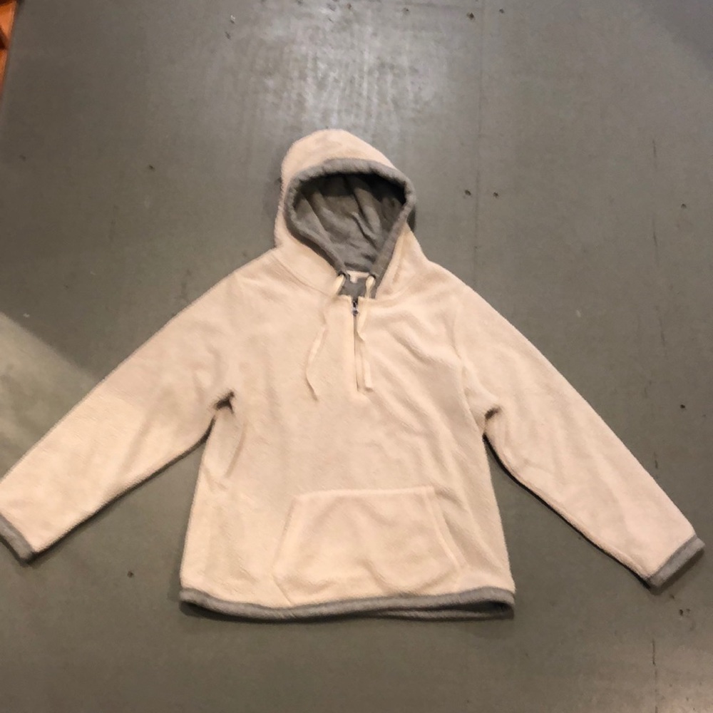 Fuzzy pullover
